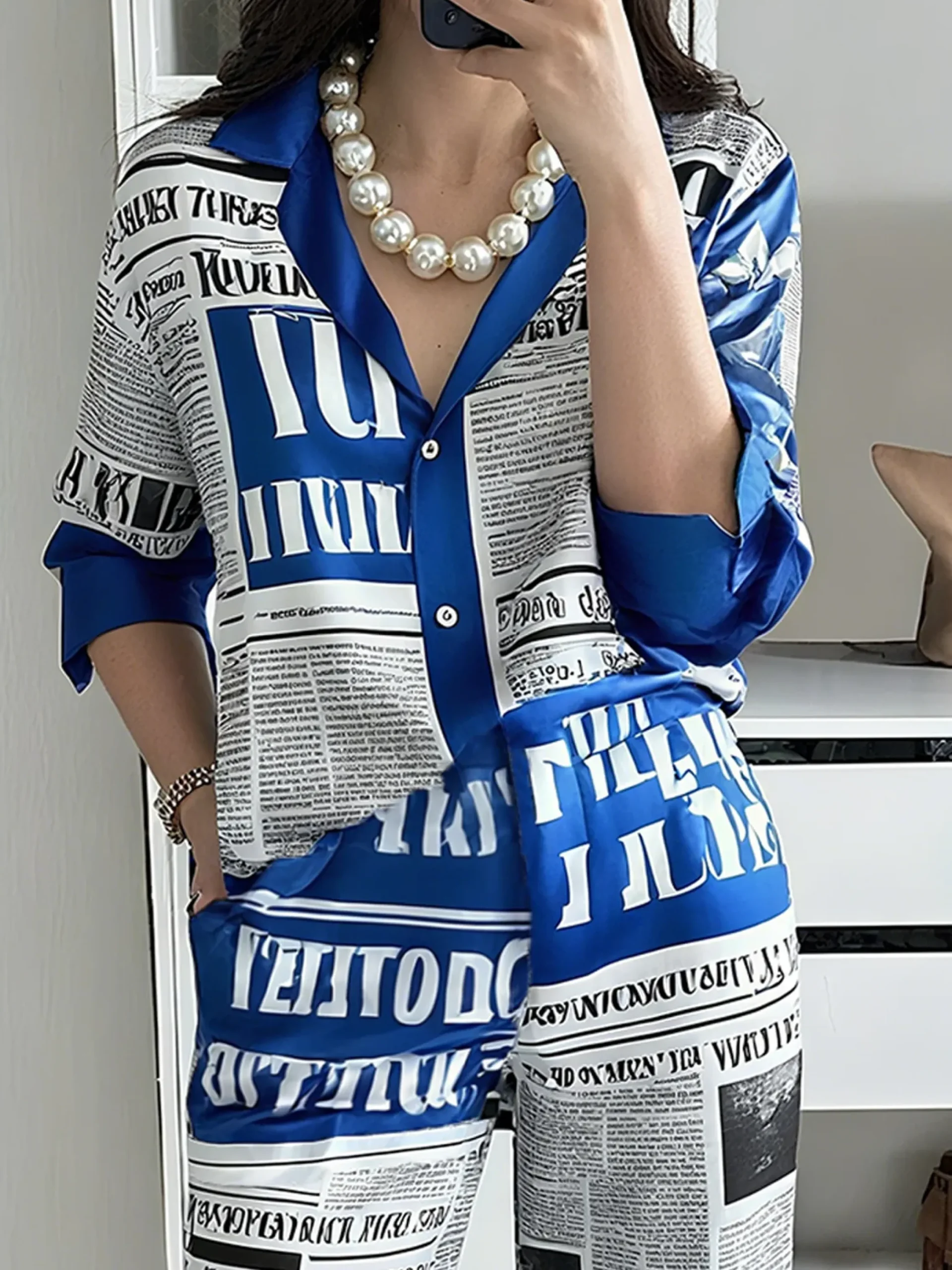 Casual Letter Pattern Printing Shirt Collar Raglan Sleeve Shirt