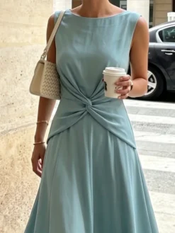 Elegant Boat Neck Dress With No