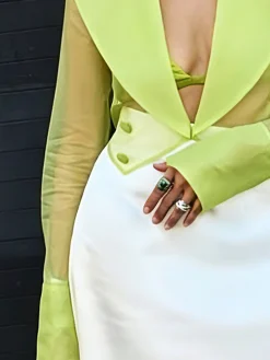 Elegant Buttoned Plain Lapel Collar Blazer