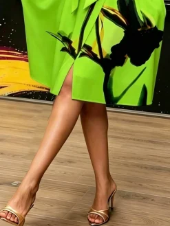 Elegant Floral Printing Crew Neck Knee Length Dress With Belt
