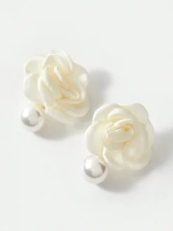 Elegant Flower Imitation Pearl Dangle Earrings