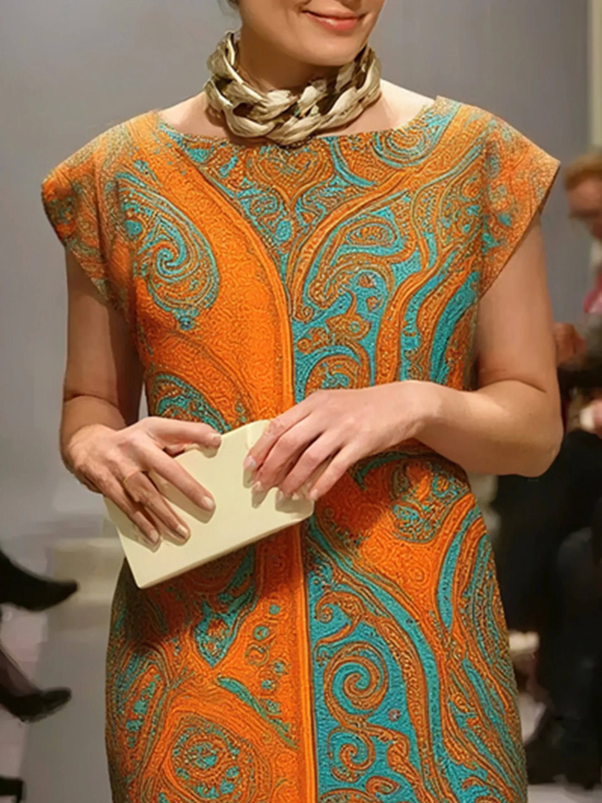 Elegant Paisley Printing Crew Neck Knee Length Dress
