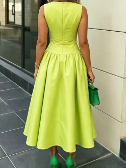 Elegant Plain Crew Neck Maxi Dress With Belt