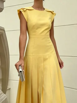 Elegant Plain Pleated Crew Neck Maxi Dress