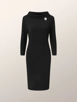 Elegant Regular Fit Stand Collar Plain Dress With Brooch