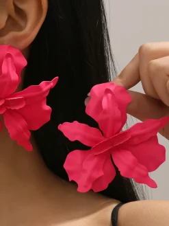 Irregular 3D Maple-Design Earrings