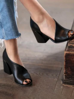 Pu Plain Urban All Season Flat