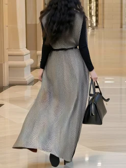 Urban Buttoned Herringbone Cross Neck Vest