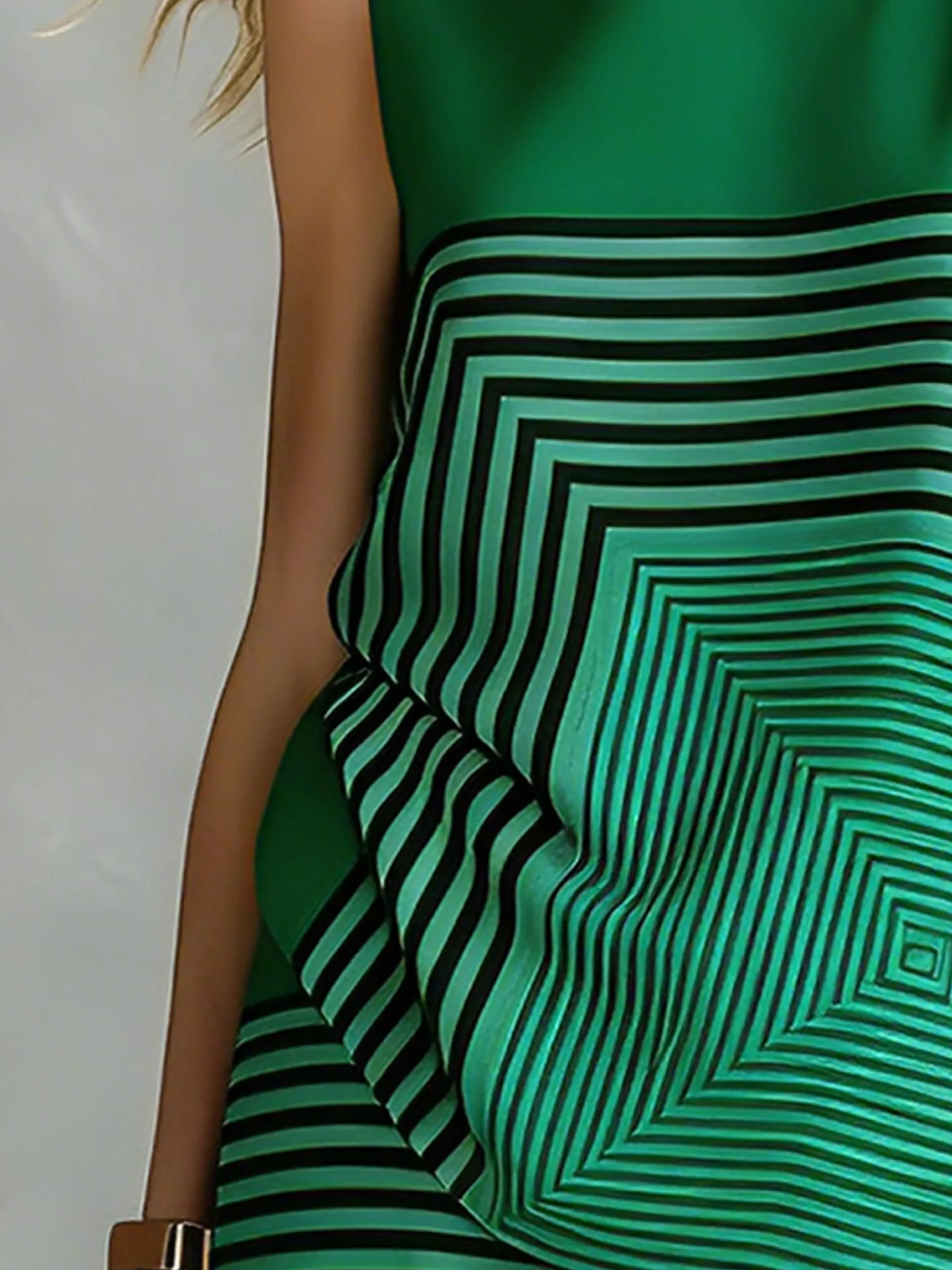 Urban Geometric Stripe Sleeveless Top Loose Fit Lightweight Daily