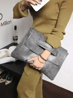 Women Large Capacity Commuting Magnetic Clutch Bag with Crossbody Strap