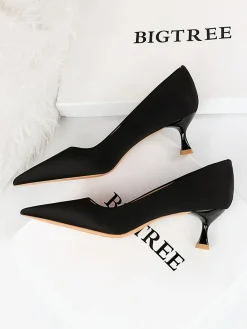 Women Minimalist Wineglass Heel Shallow Pumps